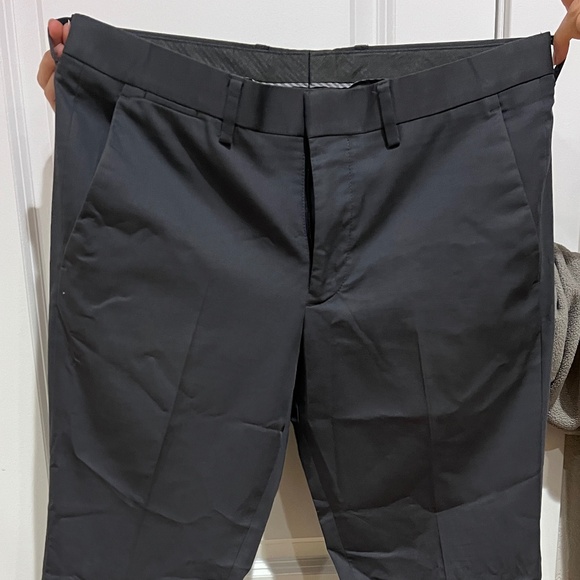 Express Innovator Slacks 30/30 - Picture 1 of 3